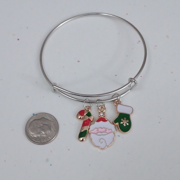 Christmas Charm Bracelet 2/$6 - Picture 2 of 2